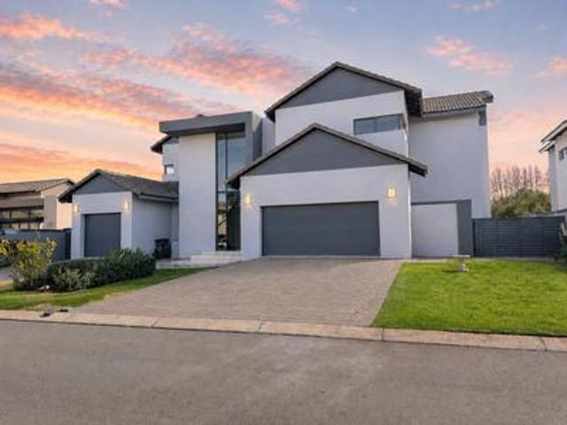exclusive living | prime location |.