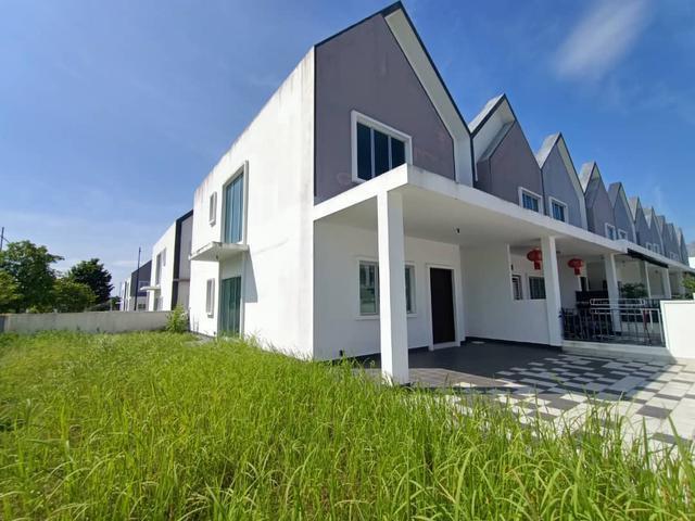 Exclusive listing Corner Lot Brand New Eco Forest Ebonylane