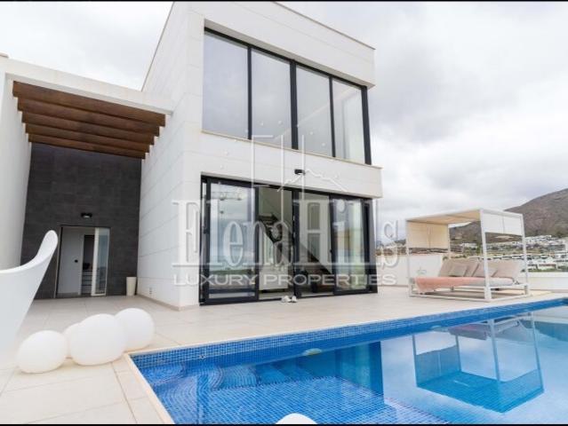 Exclusive luxury villa in Balcón de Finestrat – Terra Marina
