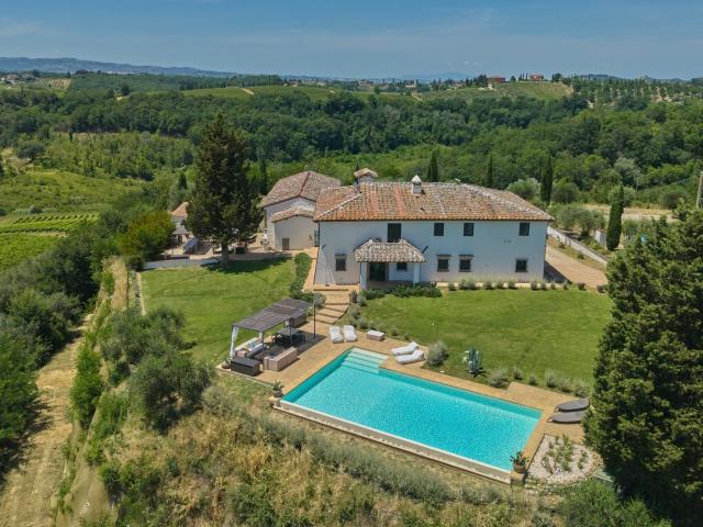 Exclusive Modern Villa con piscina a sfioro a Certaldo 694m² Certaldo