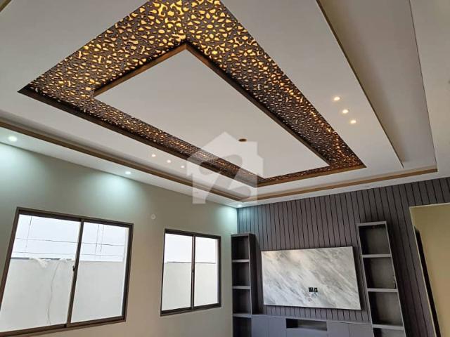 Exclusive property holdings by brickswall enterprises. Flat For Sale