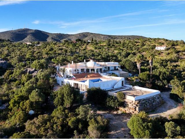 Exclusive Property with Panoramic Sea Views in Olhão