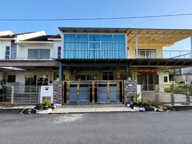 Exclusive RENOVATED DOUBLE STOREY TERRACE TMN SENA JAYA POKOK SENA