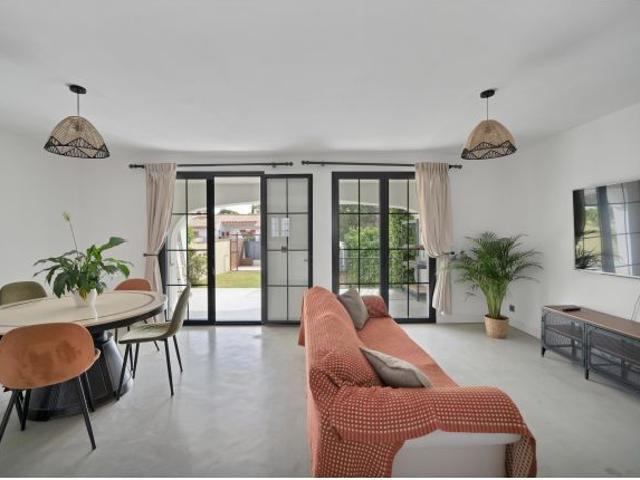 Exclusive Renovated Home with Large Private Garden in Monte Biarritz