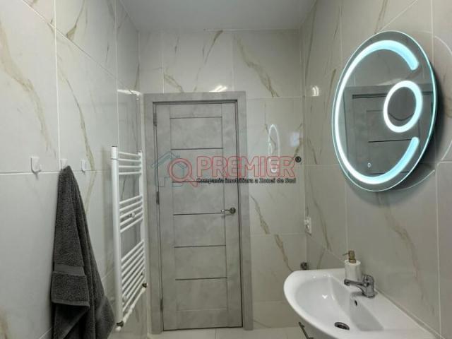 Exclusivitate Apartament UNIC pe piata 3 camere + curte