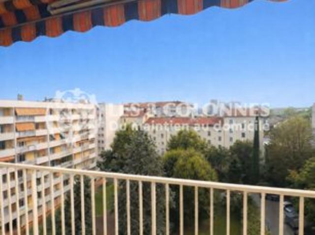 EXCLUSIVITÉ – 66 m² au 7ᵉ et dernier étage, lumineux et sans vis à vis à Villeurbanne