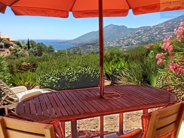 Exclusivité 2 pièces d'angle de 30 m² vue mer