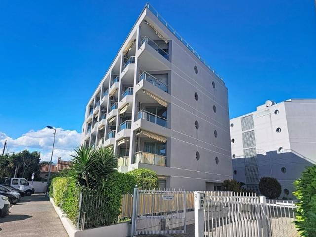 EXCLUSIVITÉ – 2P CAGNES SUR MER – VUE MER – PLAGES À PIED