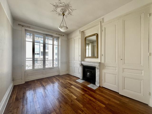 EXCLUSIVITE T2 de 59,13m2 loi Carrez 3ème étage
