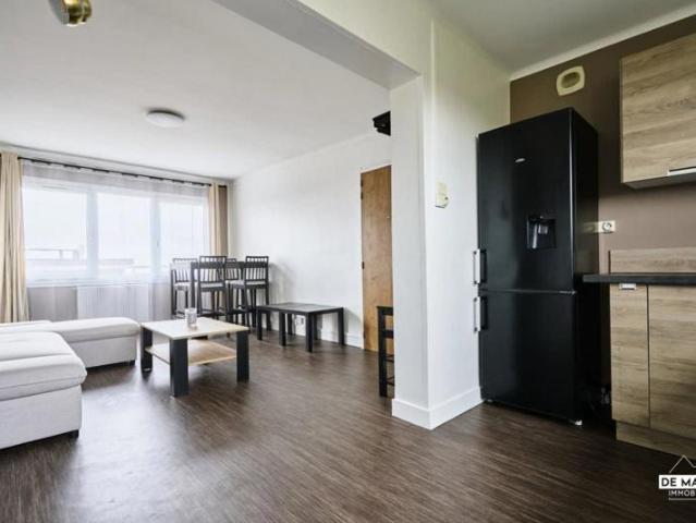 EXCLUSIVITE: T2 DERNIER ETAGE AVEC BALCON ET CAVE !