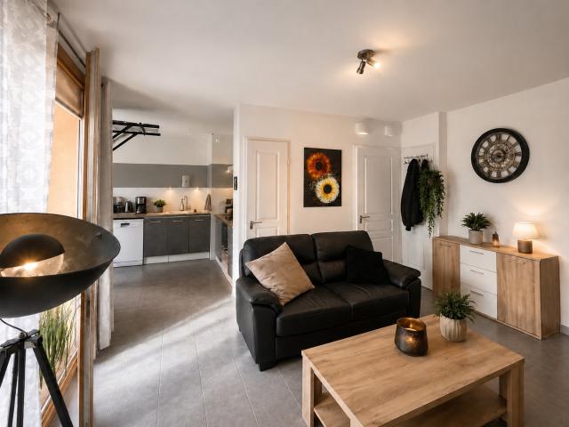 Exclusivité T2 lumineux avec terrasse et vue dégagée sur les montagnes