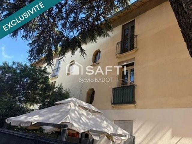 EXCLUSIVITE TOULON PROCHE NOTRE DAME APPARTEMENT T4 + EXTERIEUR