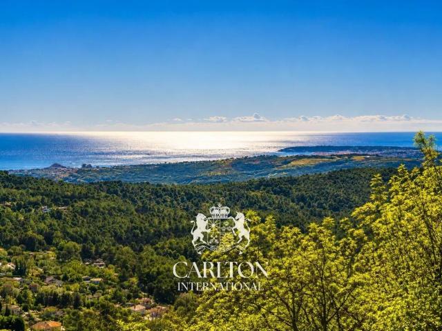Exclusivité Tourrettes sur Loup Vue Panoramique Mer et Côte. 208m² Tourrettes sur Loup