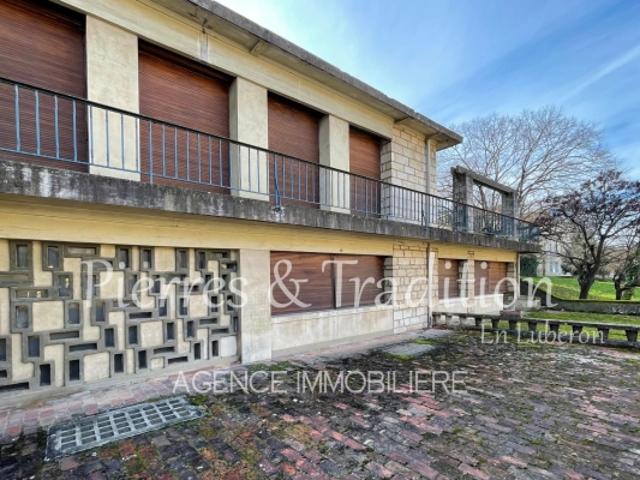 Exclusivité ! Très belle maison de ville avec grand terrain