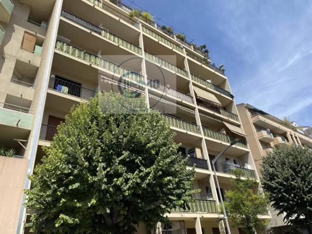 Exclusivité – VENTE studio rénové quartier Pasteur, Nice