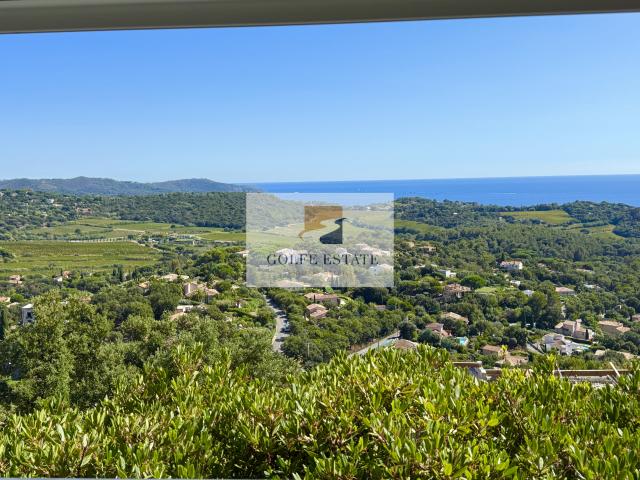 EXCLUSIVITÉ: Villa 5 chambres, vue panoramique mer