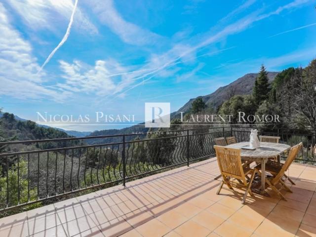 EXCLUSIVITÉ VILLA VUE MER / MONTAGNES / GROS POTENTIEL D'AGRANDISSEMENT / ECOLE MONTESSORI