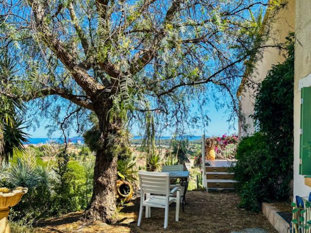 Exclusivité Villa vue mer et collines avec piscine