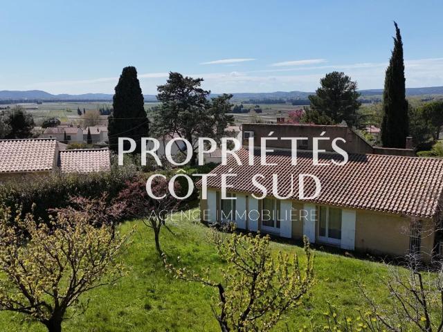 Exclusivité, Villa à Pujaut avec vaste terrain divisible 123m² Pujaut