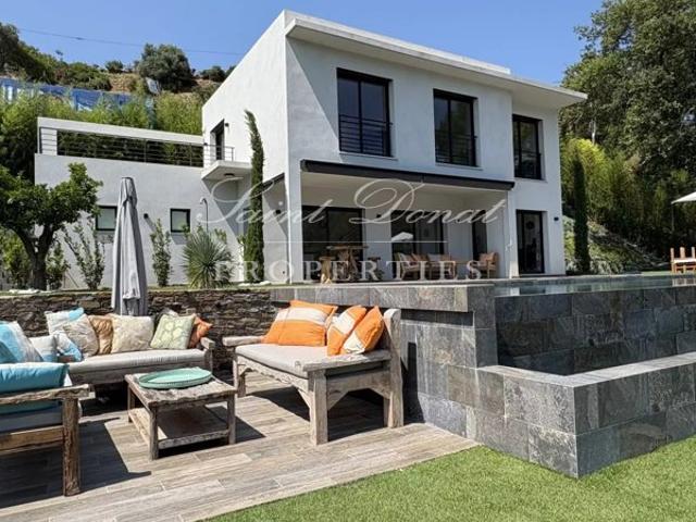 EXCLUSIVITE | VILLA CALIFORNIENNE AVEC VUE PANORAMIQUE SUR LES COLLINES