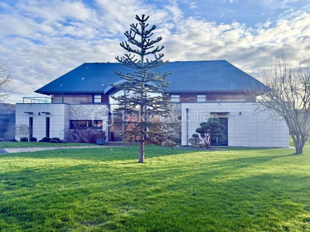 EXCLUSIVITÉ * VILLA D'ARCHITECTE D'EXCEPTION AVEC PISCINE