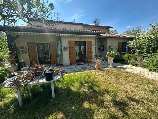 EXCLUSIVITE. villa de 135 m² sur 12.000 m² de terrain