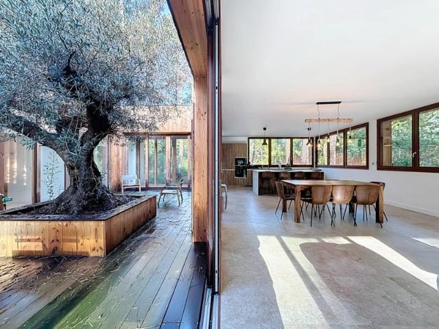 Exclusivité Villa neuve entre l'Herbe et la Vigne