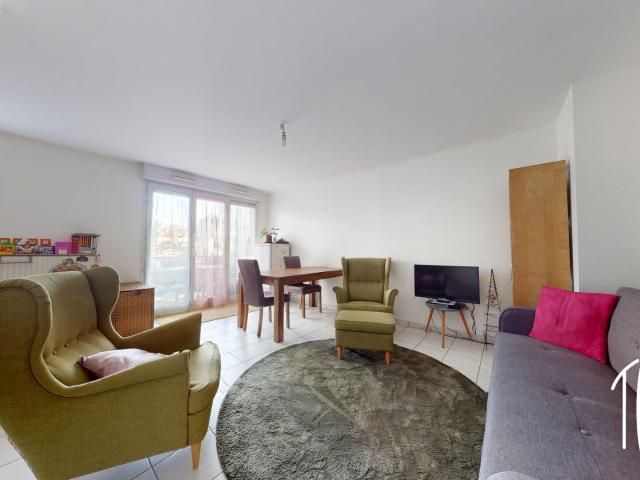 EXCLUSIVITE VILLEJUIF LEO LAGRANGE APPARTEMENT 2 PIECES AVEC PARKING ET BALCON
