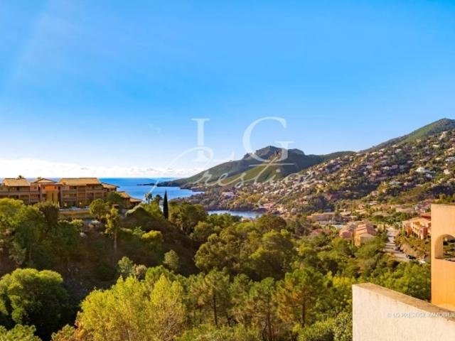 Exclusivité Vue dégagée, proches plages et Esterel