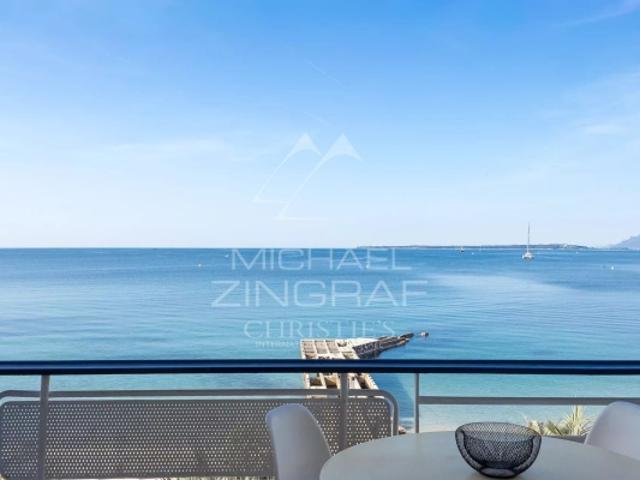 Exclusivité: Vue mer d'exception: un 2 pièces d'exception à Juan les Pins