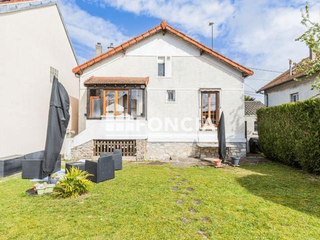 Exclusivité à Athis Mons: Charmante maison 4 pièces avec jardin