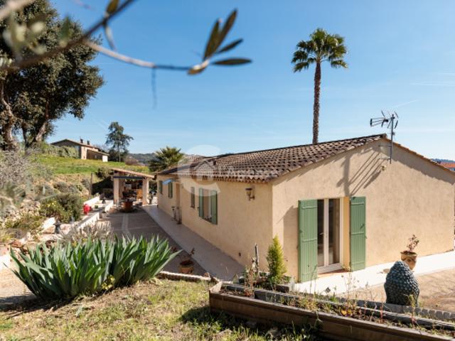 Exclusivité à Pégomas Villa de Plain Pied avec piscine