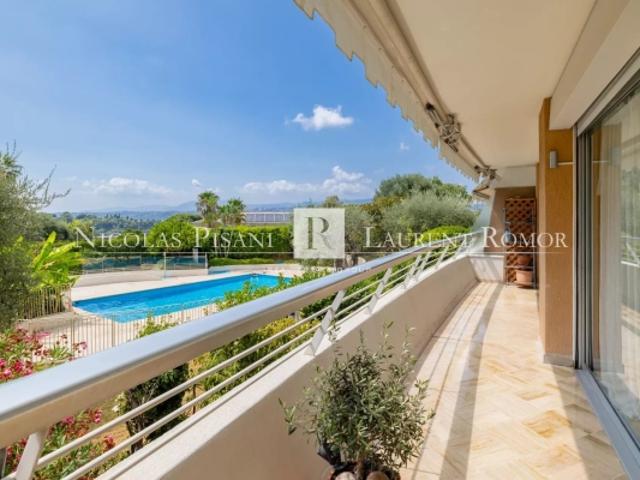 EXCLUSIVITÉ A vendre 4 pièces Nice Mont Boron avec piscine