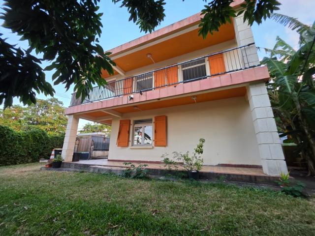 EXCLUSIVITÉ A VENDRE VILLA T4 D'ENVIRON 90M2 SAINT DENIS