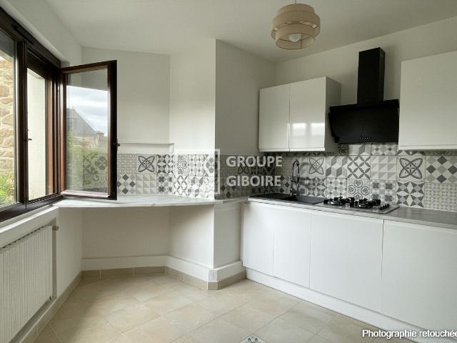 EXCLUSIVITE A VENDRE AGENCE GIBOIRE SAINT MALO APPARTEMENT TYPE 3 SAINT SERVAN PROCHE COMMERCES ET TRANSPORT