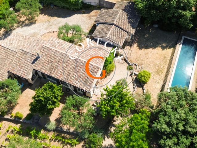 EXCLUSIVITE. A vendre belle villa avec superbe terrain, 3 k