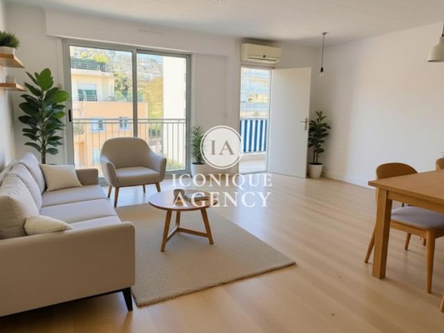 Exclusivité à vendre studio en dernier étage à Le Golfe Juan