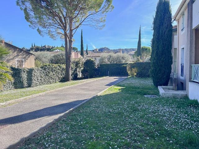 Exclusivité AGENCE, centre ville, emplacement idéal pour ce. 86m² Saint Paul Trois Châteaux