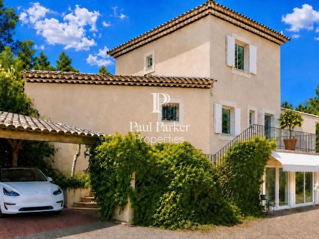Exclusivité: Aix En Provence Nord / Saint Estève Janson 5 c. 290m² Aix en Provence