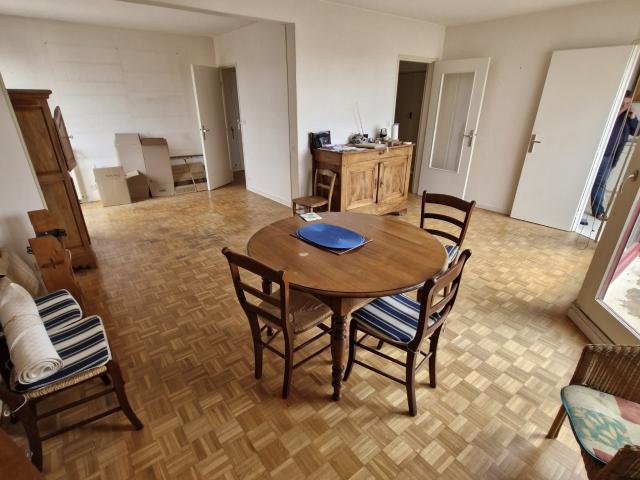 EXCLUSIVITE ANGERS LA MADELEINE DERNIER ETAGE: 'résidence le paradis'