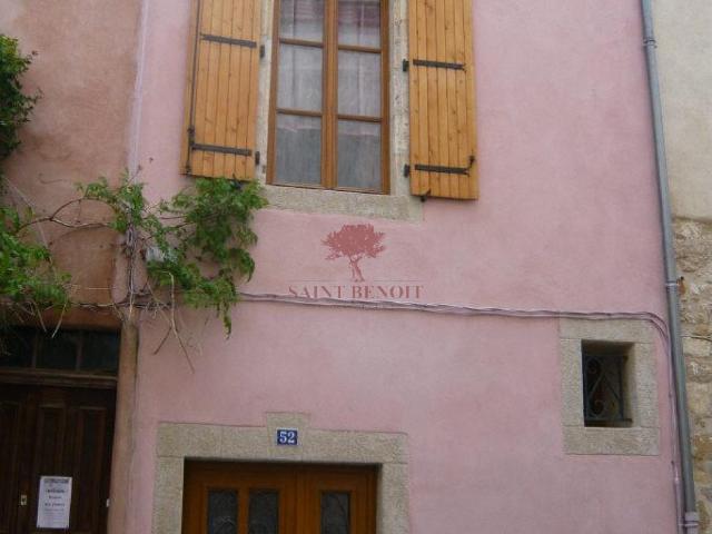 EXCLUSIVITE ANIANE Centre historique A louer maison de village 3 pièces et remise