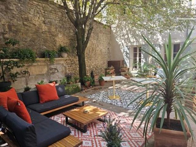 EXCLUSIVITÉ: APPART HÔTEL DE PRESTIGE 1 158 m² À L'ISLE SUR LA SORGUE