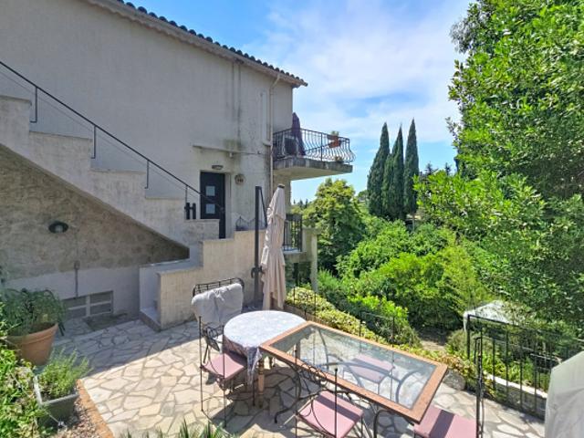 EXCLUSIVITE APPARTEMENT 4 PIECES 108 M2 JARDIN et TERRAS