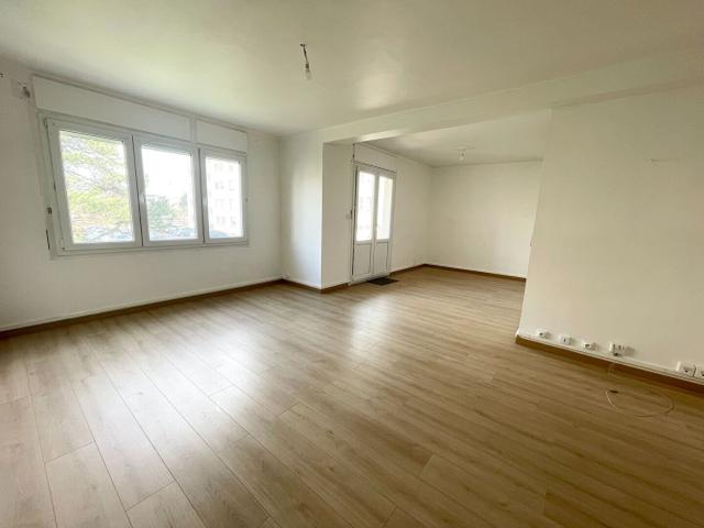 EXCLUSIVITE: Appartement 5 PIECES 15M GARE
