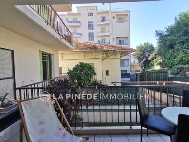EXCLUSIVITE Appartement 2 3 pièces d'environ 54m² situé dans u
