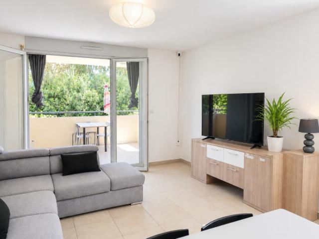 EXCLUSIVITE Appartement 3 pièces avec parking piscine