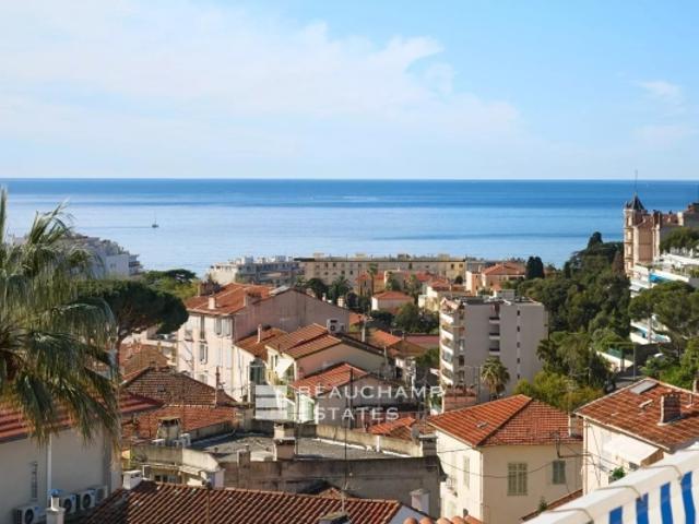 Exclusivité Appartement 3 pièces avec vue mer Cannes Stanislas