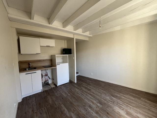 Exclusivité / Appartement Duplex à louer 2 pièces à Saint Bo