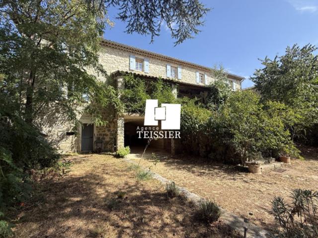Exclusivité: Ardèche Sud, demeure provençale de charme