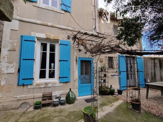 EXCLUSIVITÉ Arles, Le Sambuc Proche mer et Camargue Maison de caractère avec jardin